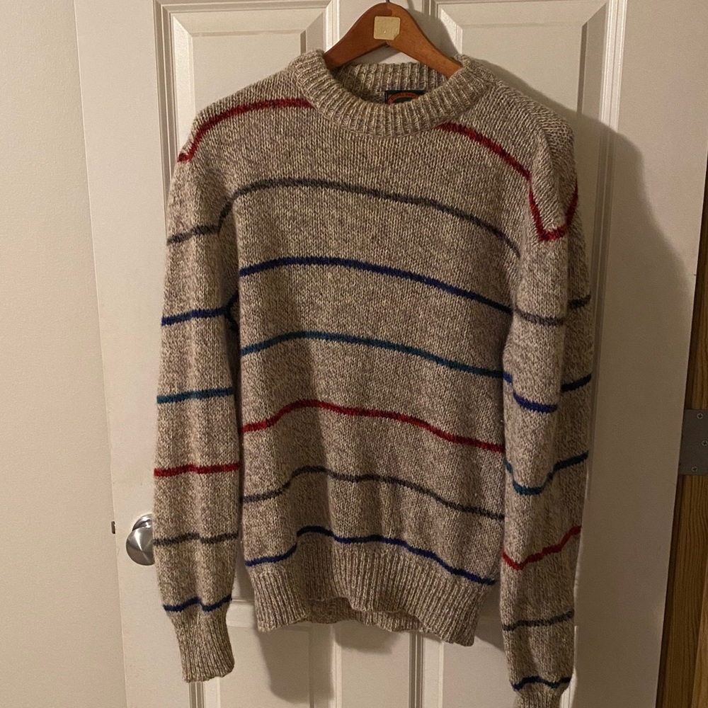 Retro gray sweater